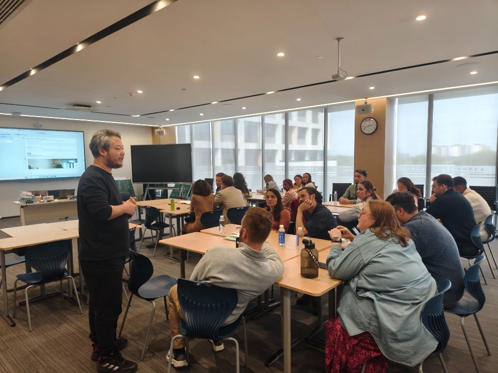 Teachers co-designing AI classroom practice
